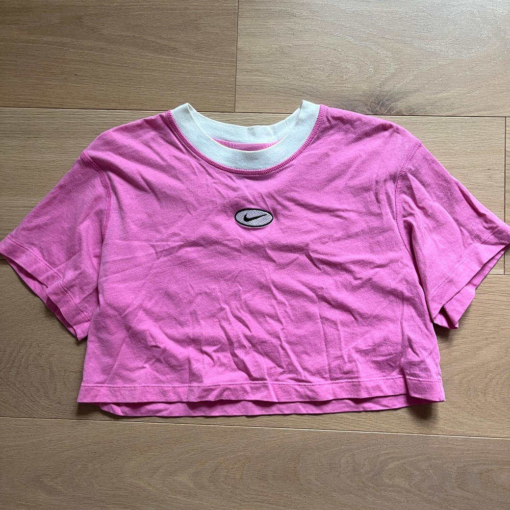 Nike Pink Cropped Womens T-Shirt with Contrast Neck